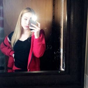 Meet your Posher, Sierra